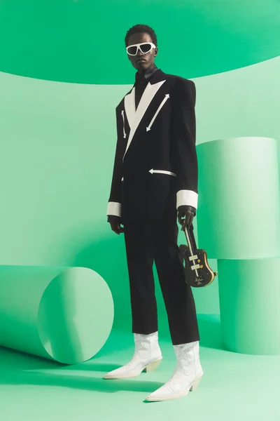 Look 19